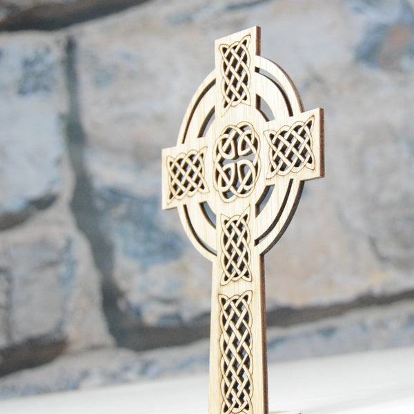 Celtic Cross, wooden decoration